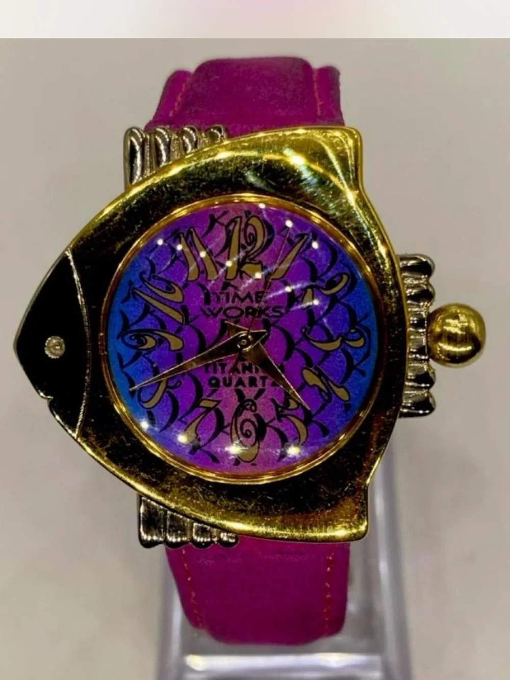 *** Time Works ^^^ Fish-Shaped Gold Tone Watch *** Vintage / Collectors ^^^